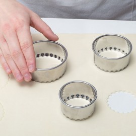 Forme pentru tăiat aluatul de prăjitură