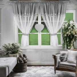 Perdea gri-albă cu strasuri şi inimă 400x145 cm