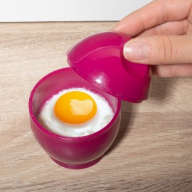 Recipient pentru fierberea oului în cuptorul cu microunde