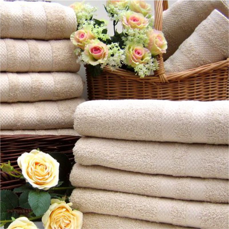 Prosop din frotir bej 70 x 140 cm