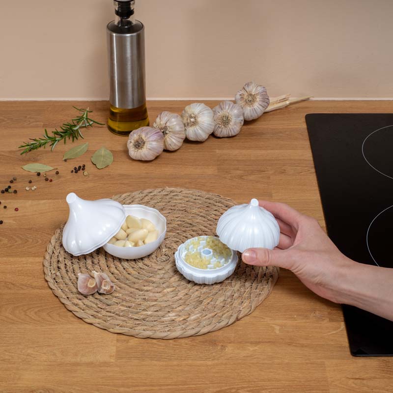 Recipient pentru usturoi
