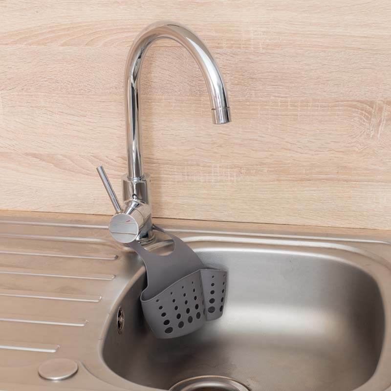 Recipient dinsilicon pentru spaţiul de sub robinet