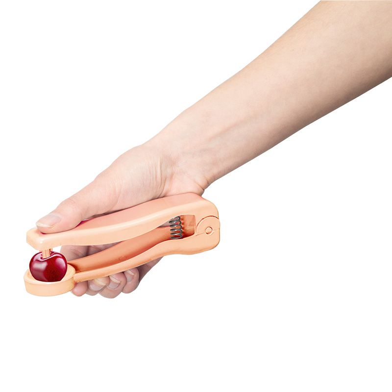 Ustensilă de scos sâmburi