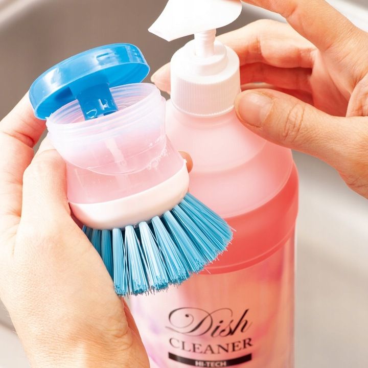 Perie cu dozator detergent pentru spălat vase