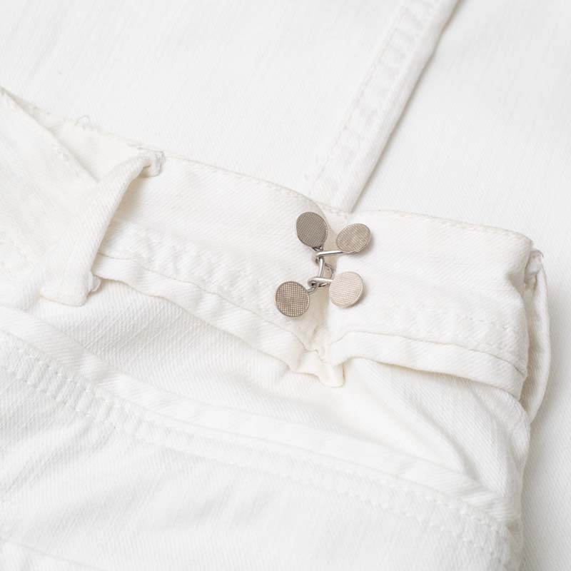 Agrafe pentru îngustarea pantalonilor şi a fustelor