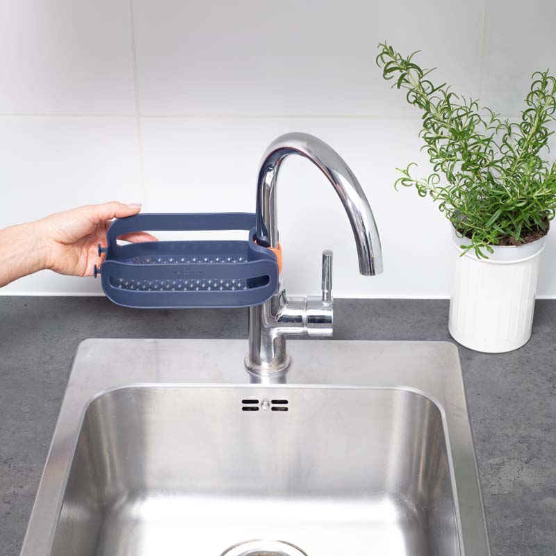 Organizator de pus la robinet