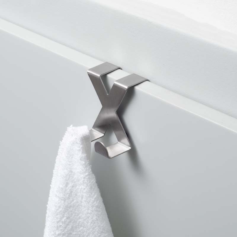 Cuier în formă de X