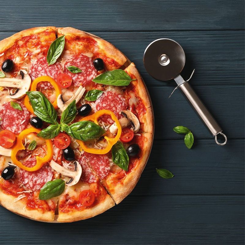 Cuțit rotund din oțel pentru pizza