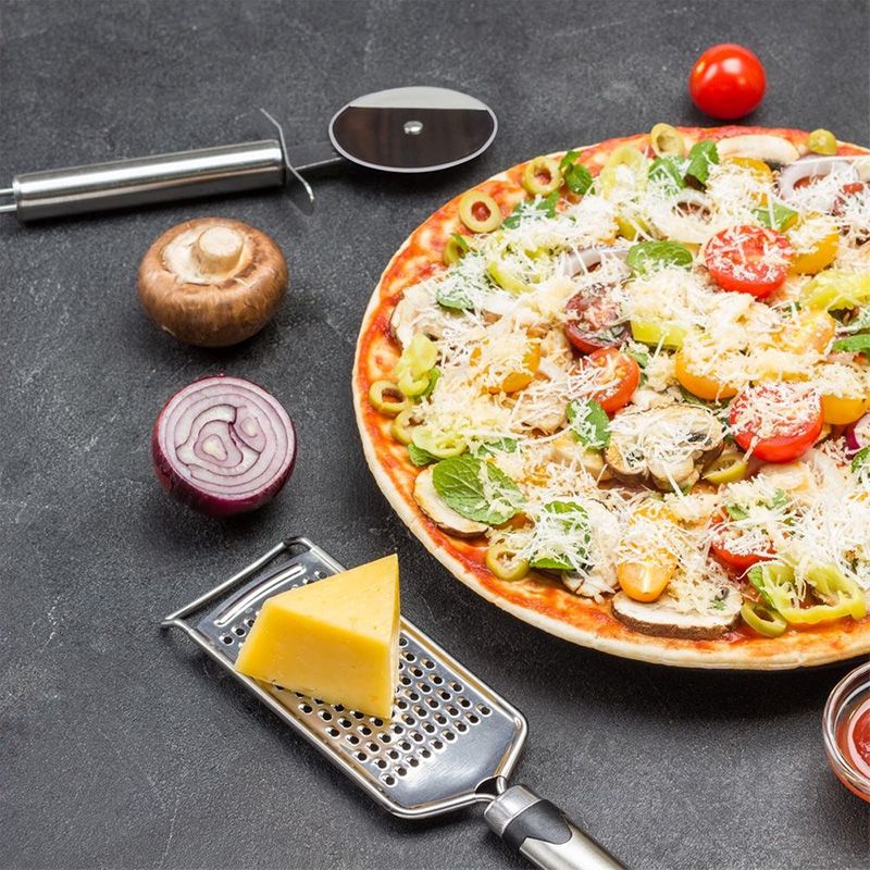 Cuțit rotund din oțel pentru pizza