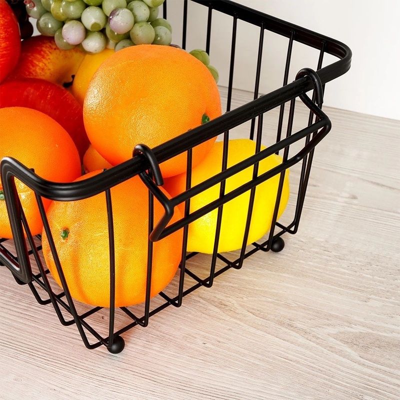 Coş metalic pentru fructe şi legume