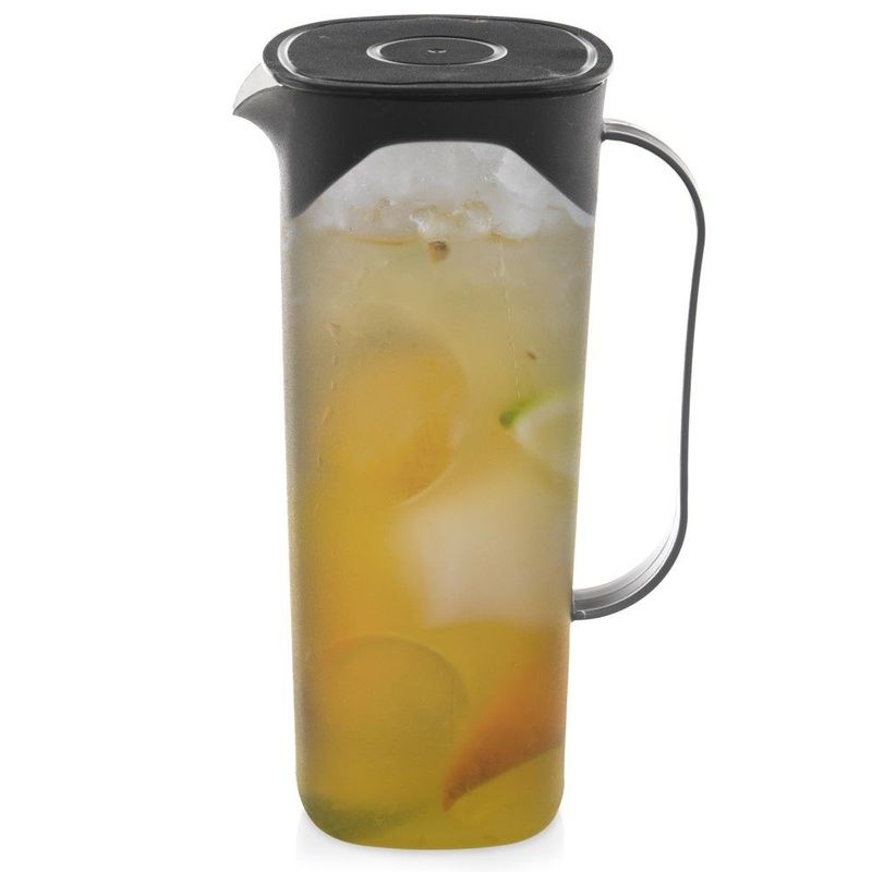 Cană din plastic cu capac